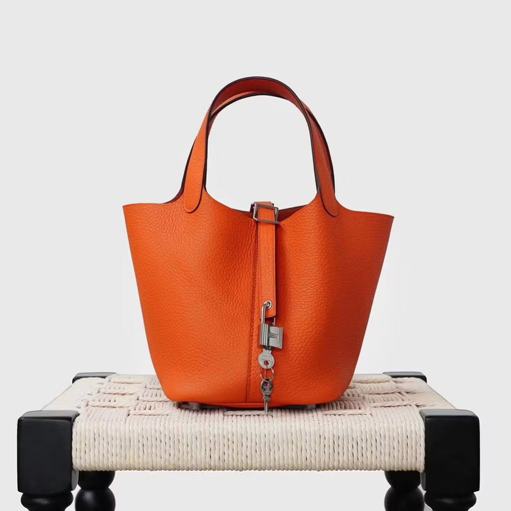 Elisabetta Slouch Bag Premium Leather