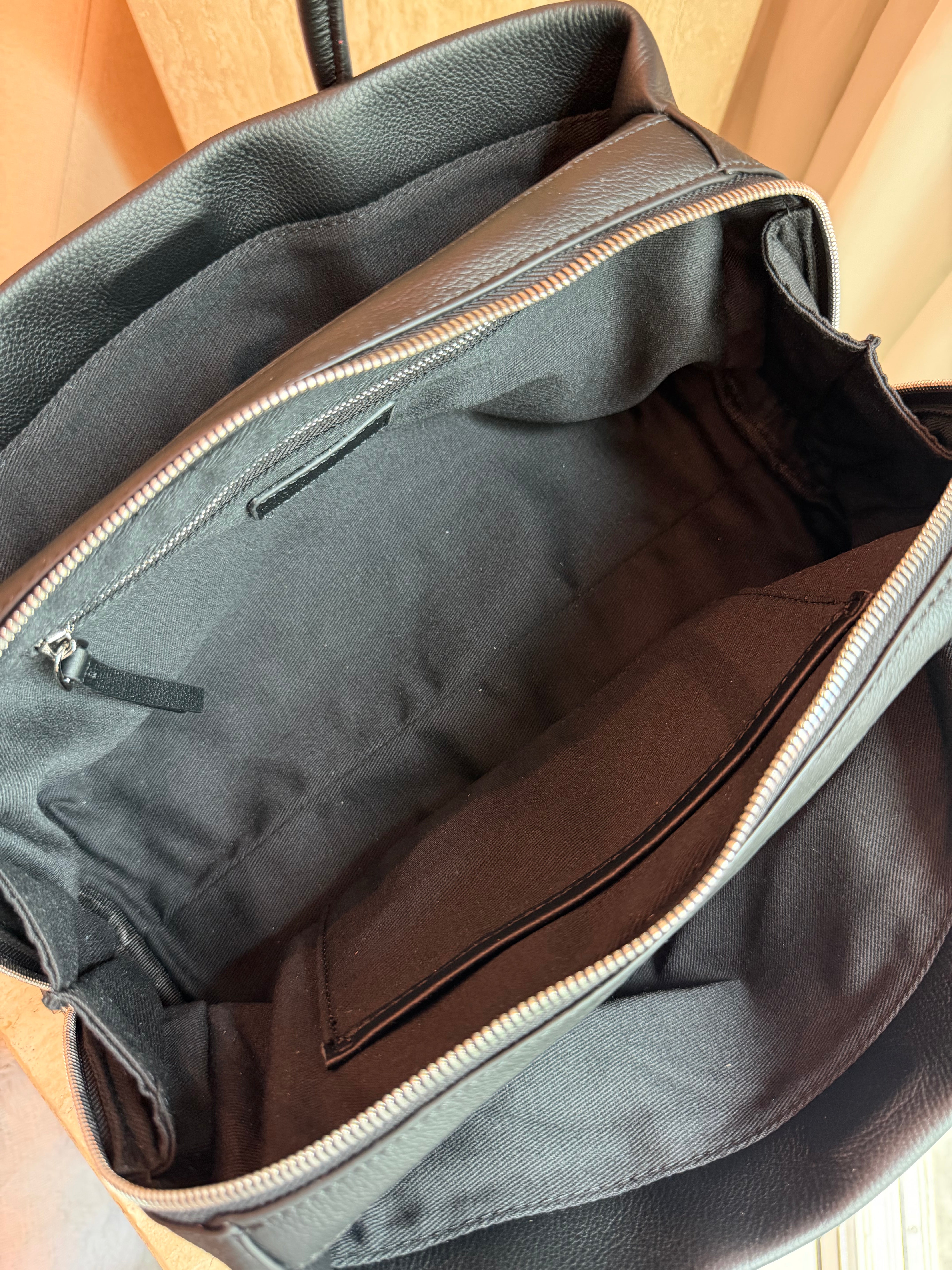 The London Tote — Handcrafted Italian Full-Grain Leather Bag