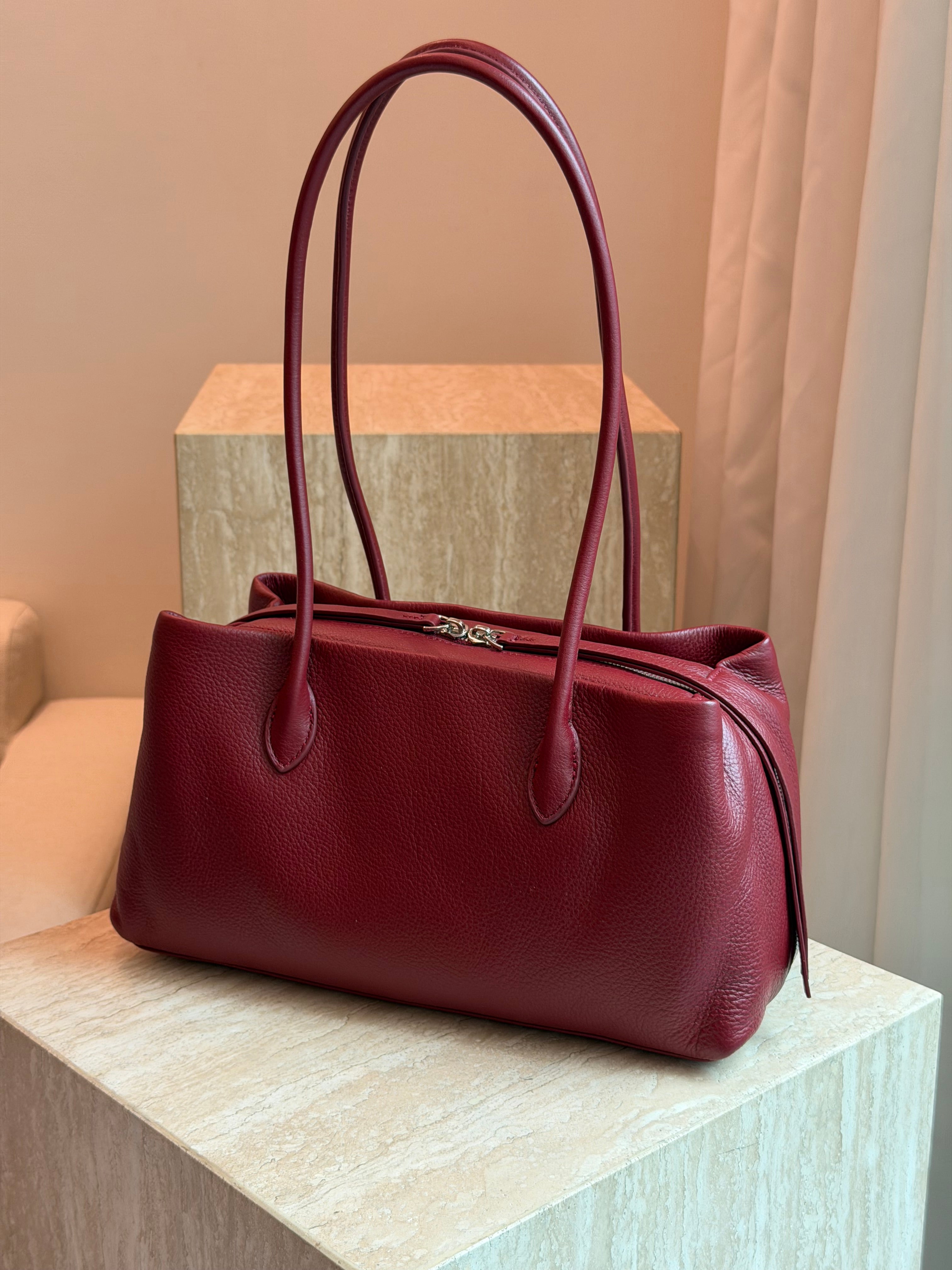 The London Tote — Handcrafted Italian Full-Grain Leather Bag