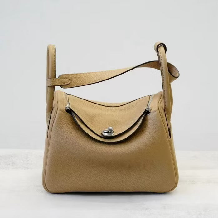 Madison Premium Leather Tote Medium