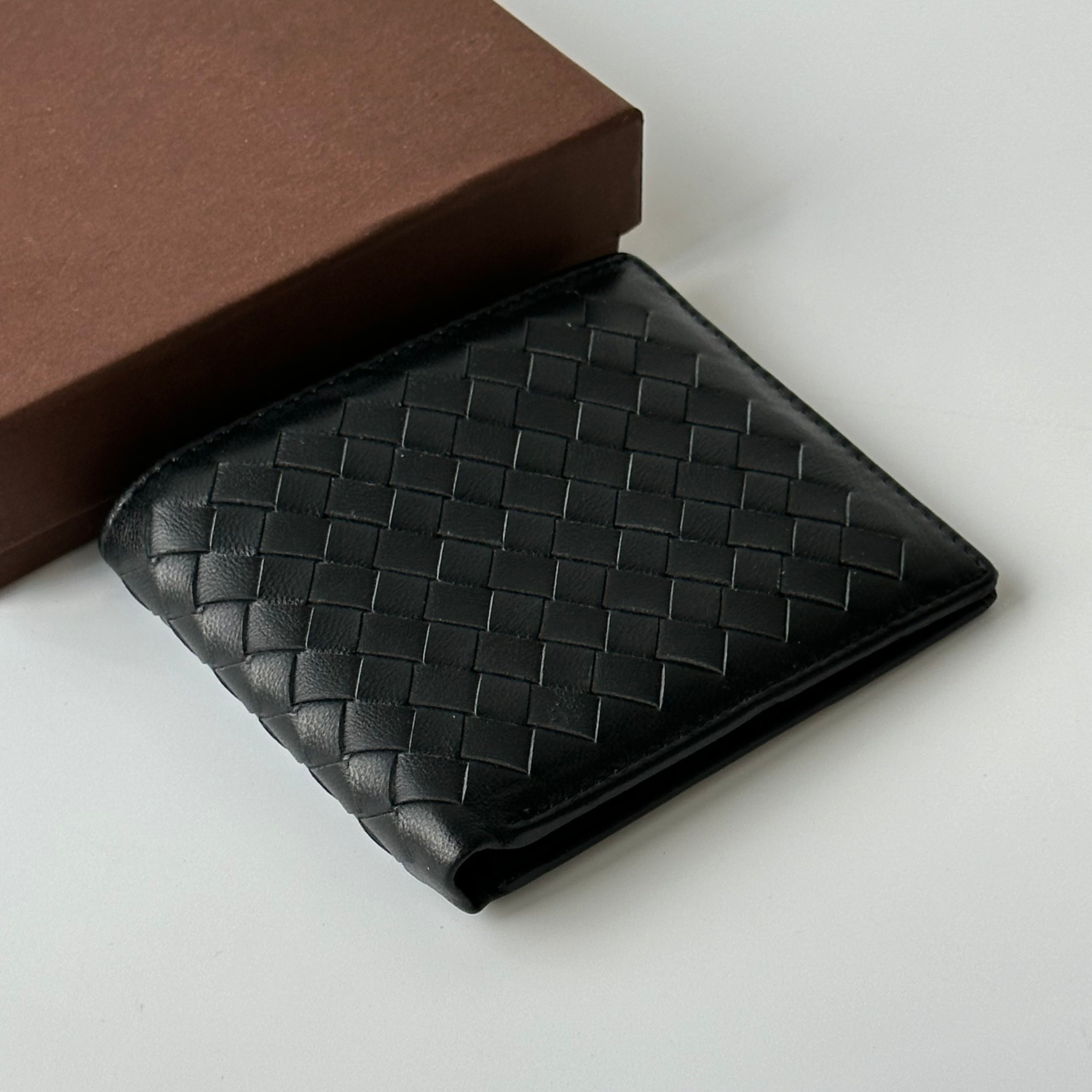 Mckenzie 8-11 Card Billfold Wallet