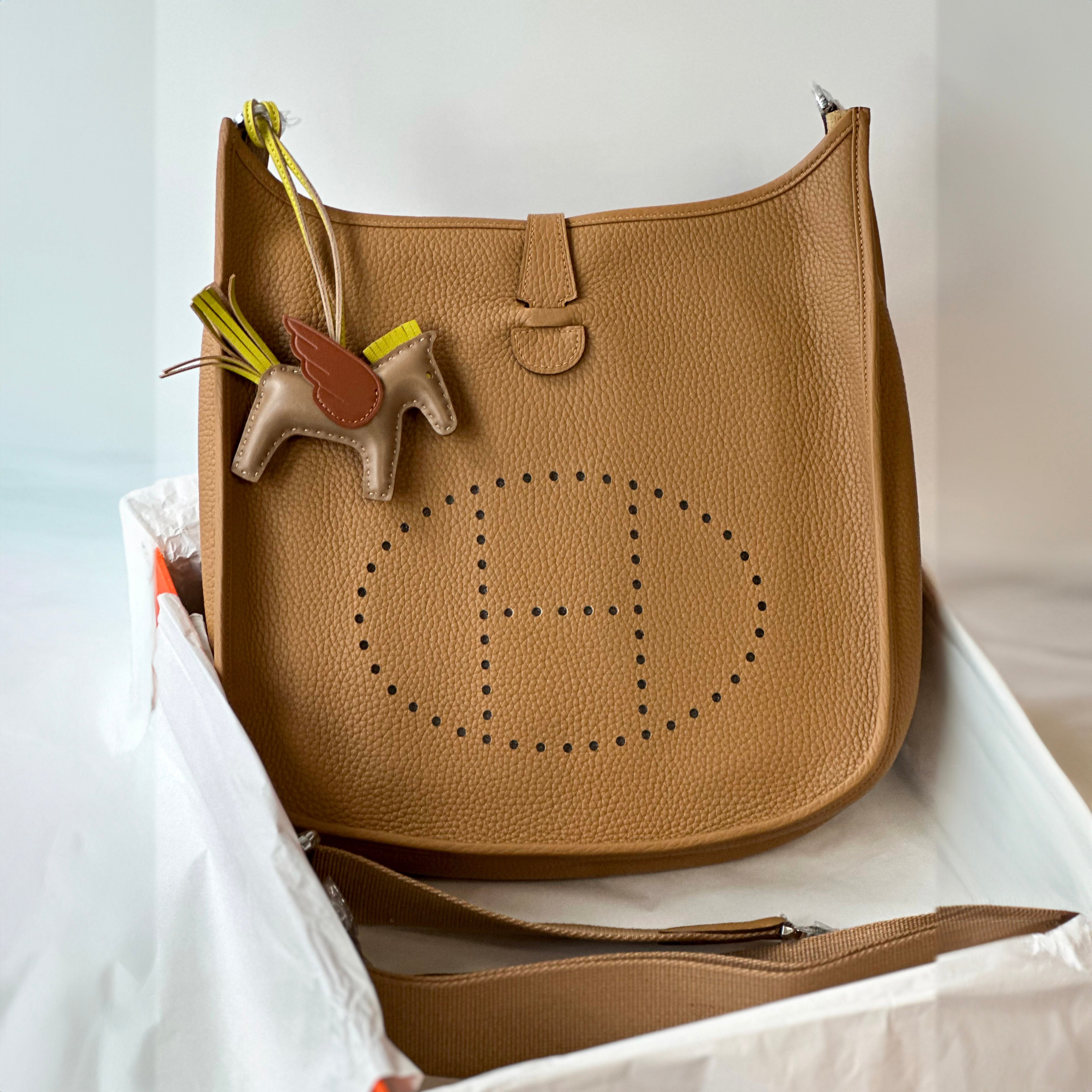 Margaux TPM/PM/GM Shoulder Bag