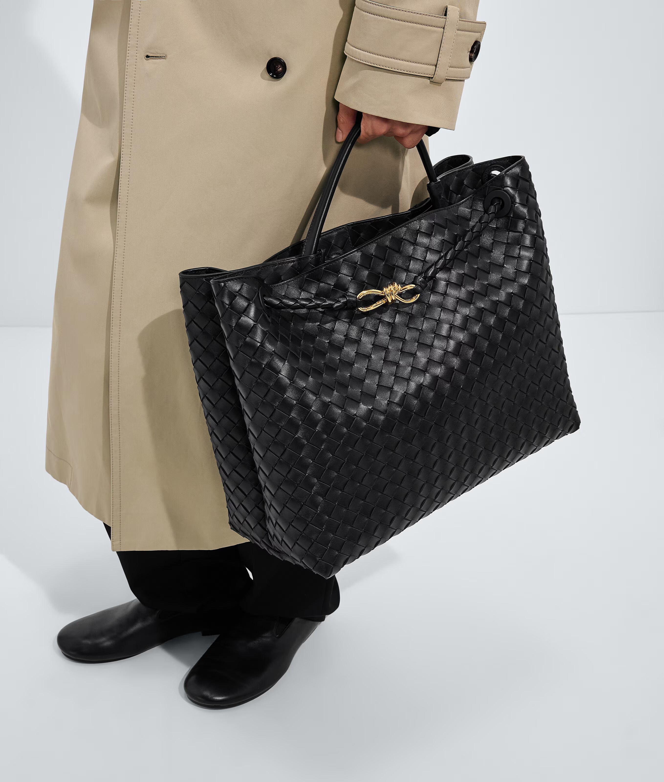McKenzie Handwoven Bow Bag