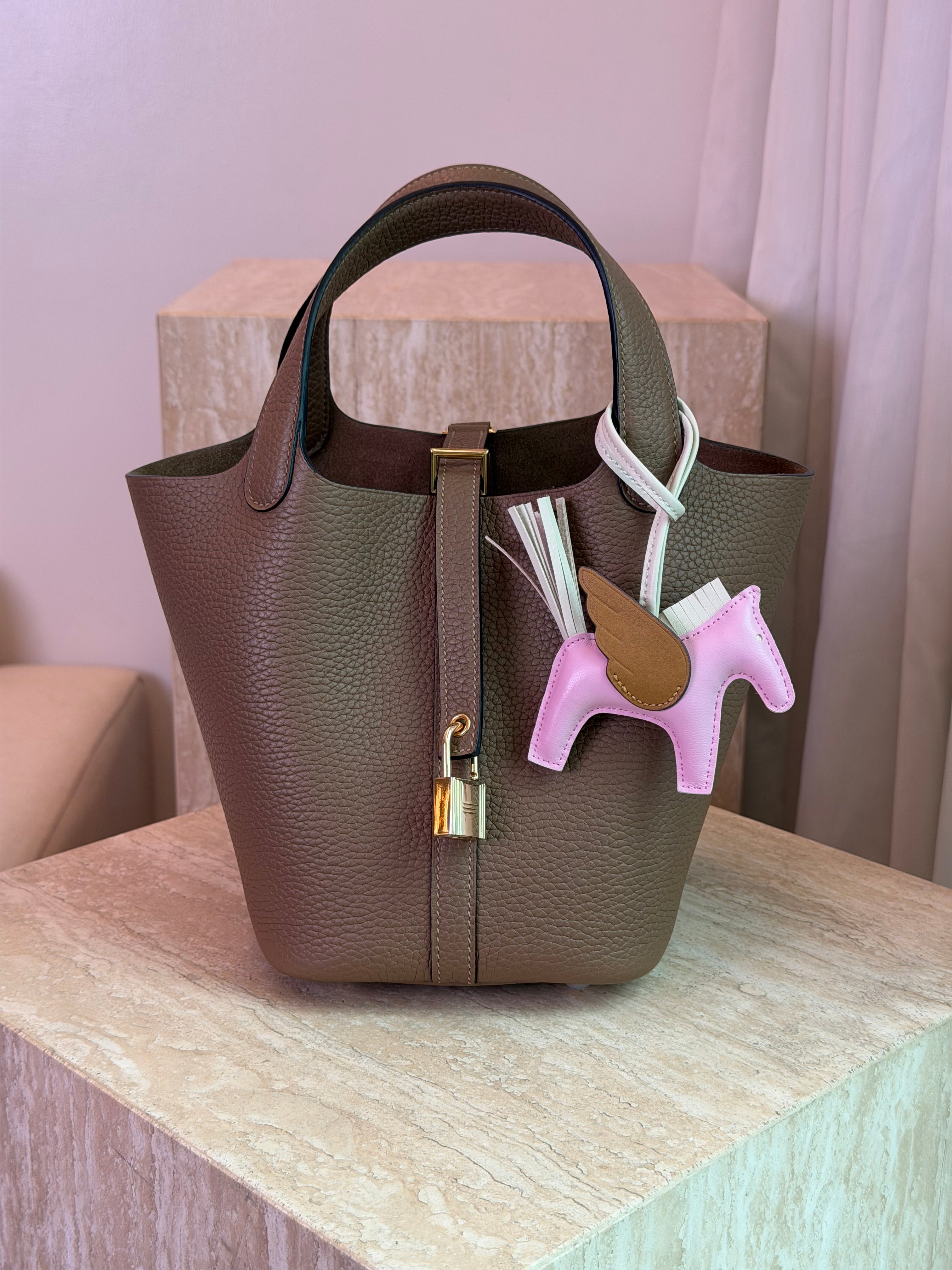 Elisabetta Slouch Bag Handstitched 18/22cm