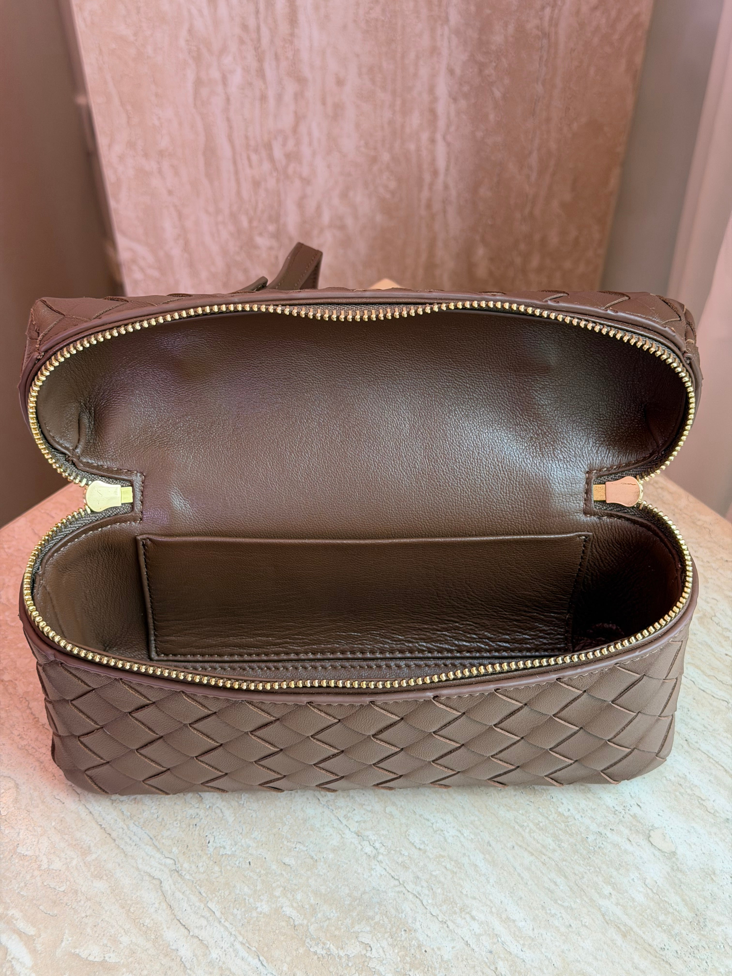 Mckenzie Vanity Case