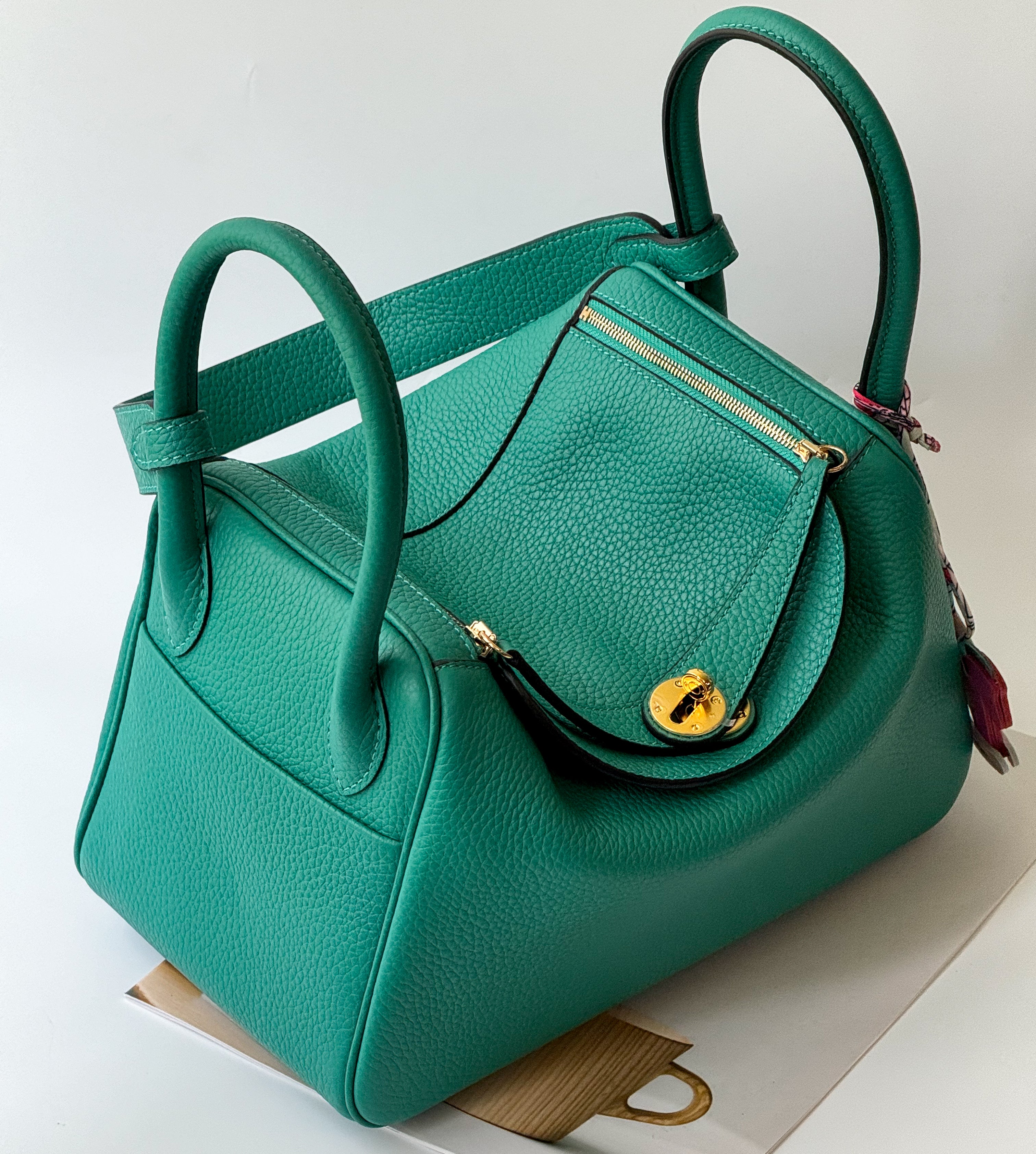 Madison Premium Leather Tote Medium