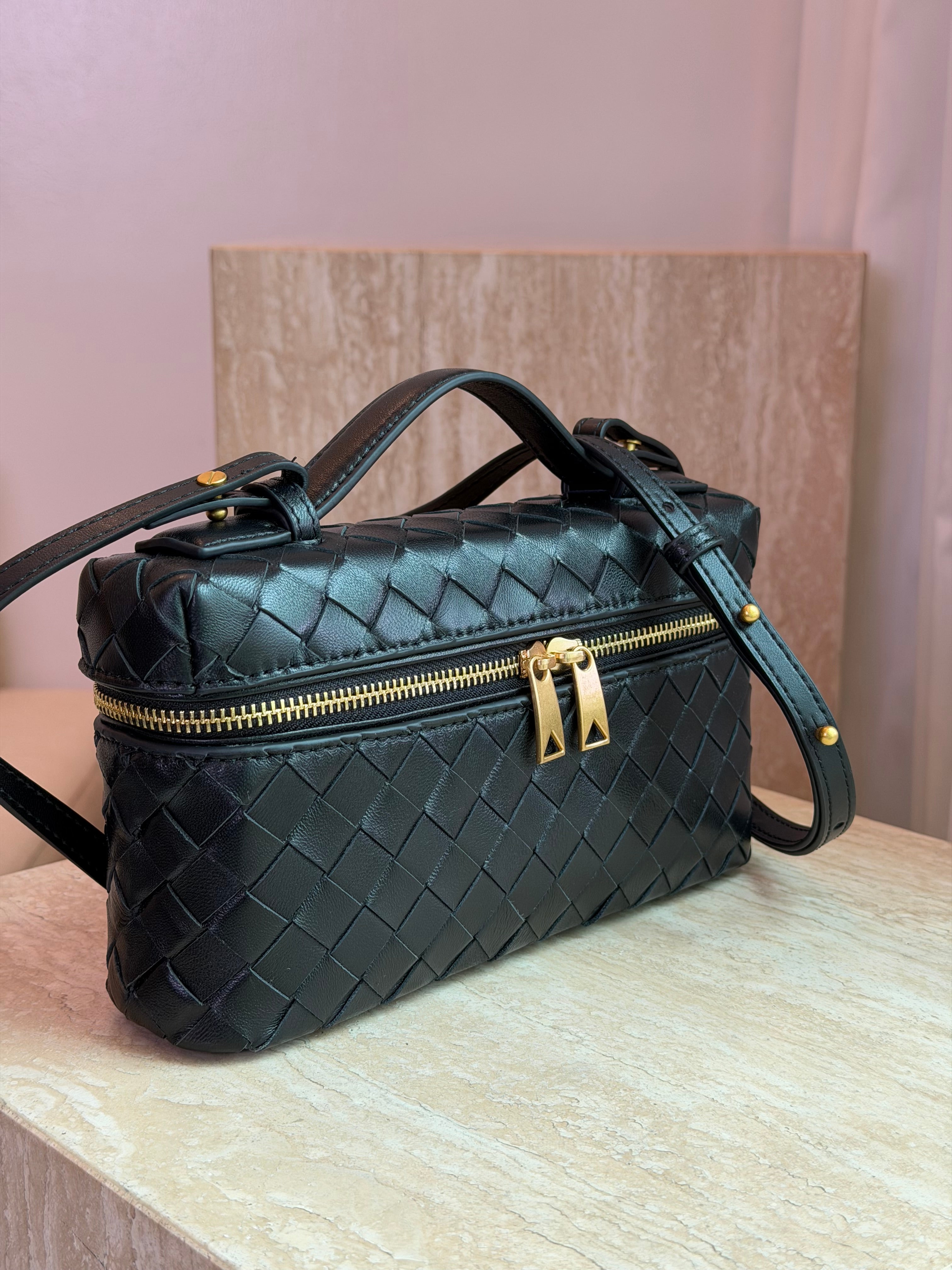 Mckenzie Vanity Case
