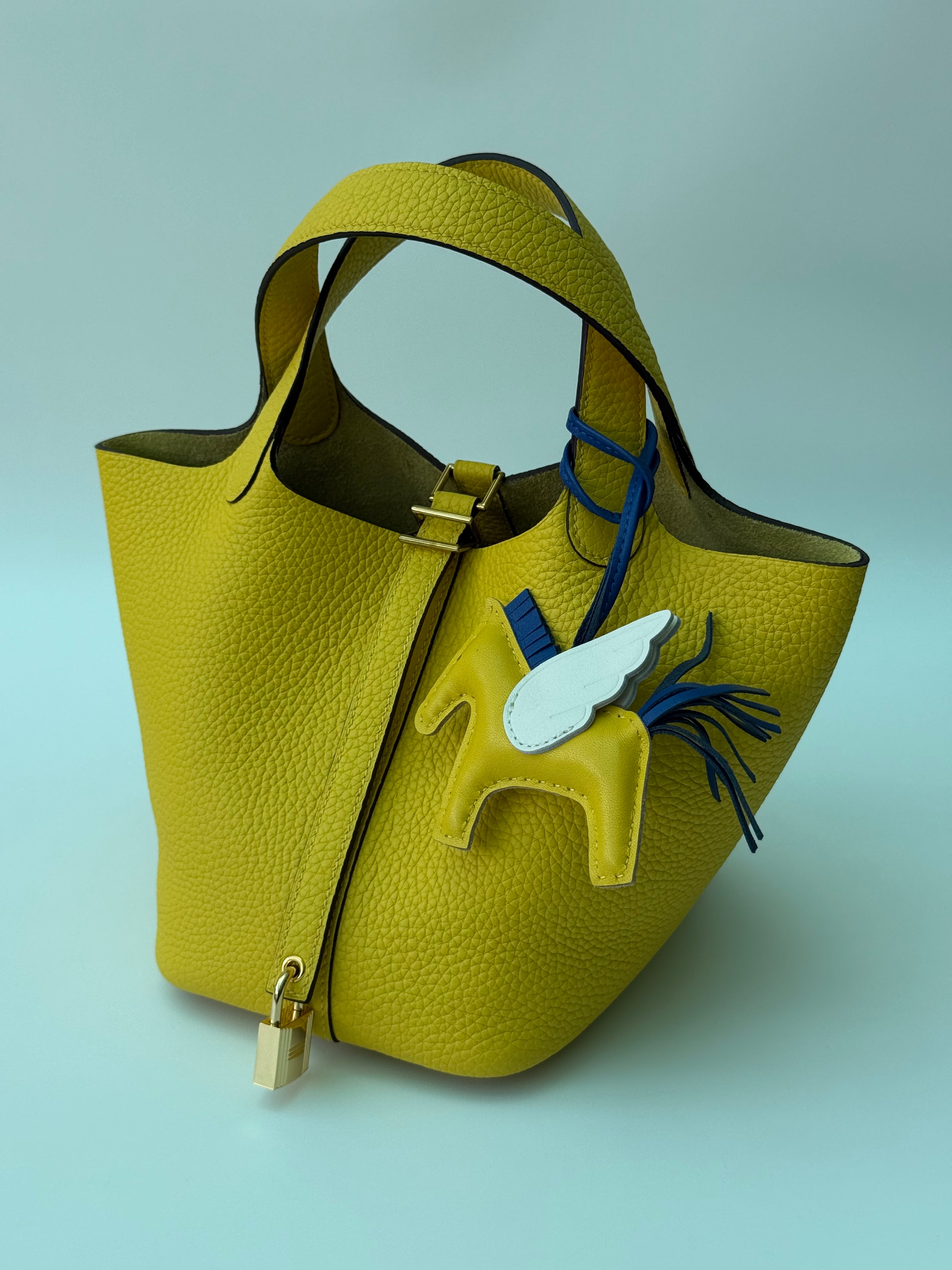 Elisabetta Slouch Bag Handstitched 18/22cm