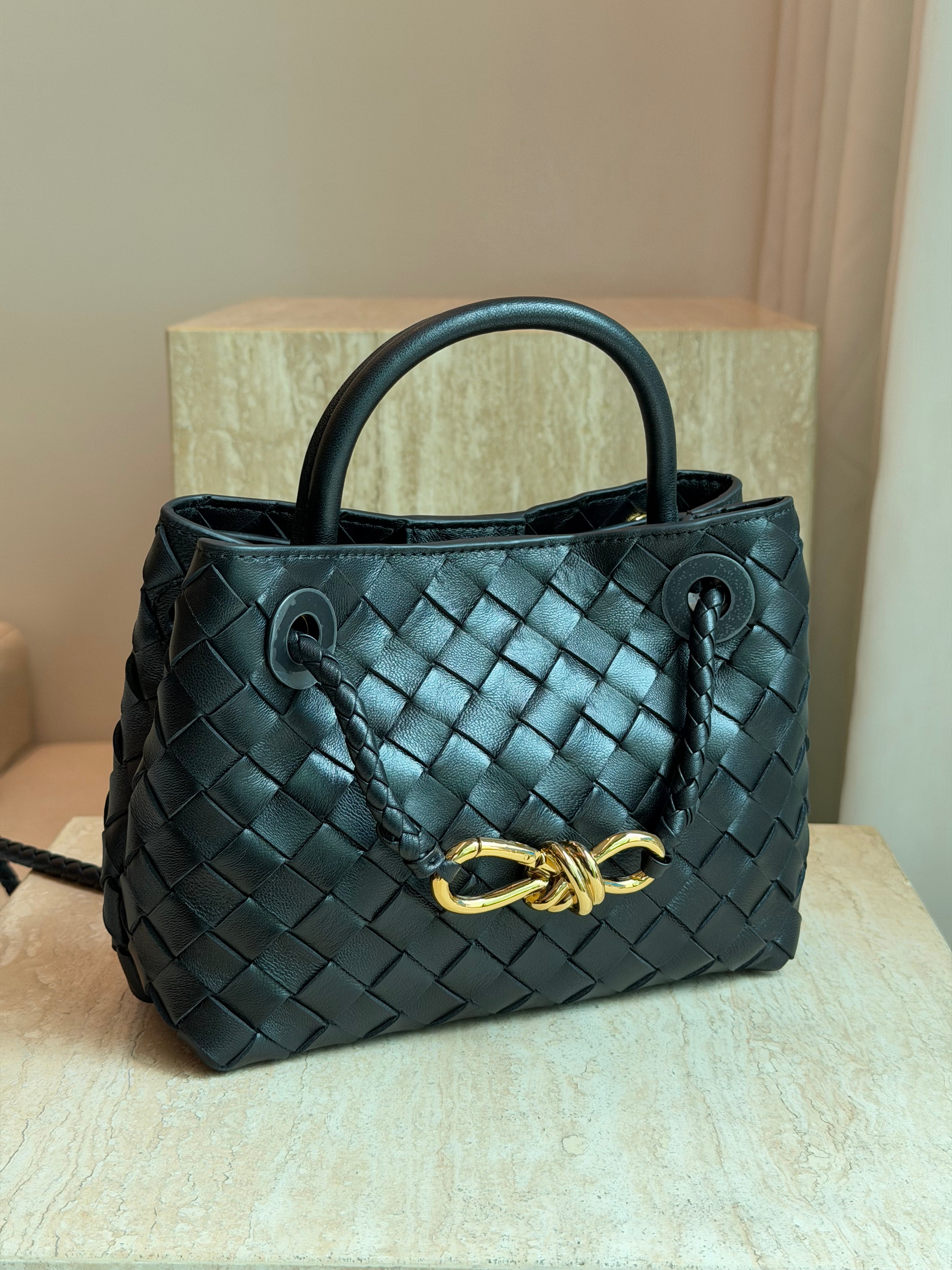 McKenzie Handwoven Bow Bag