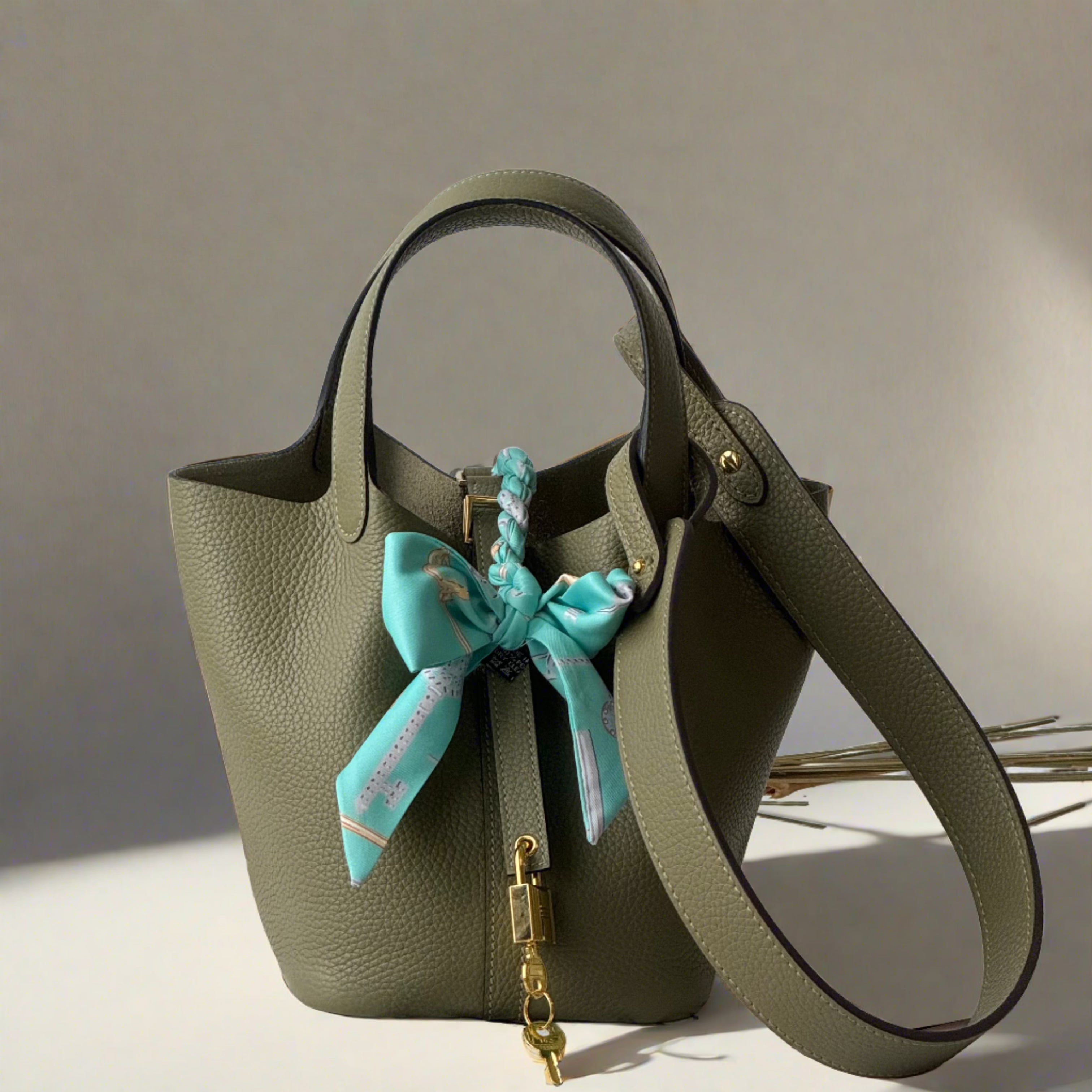 Elisabetta Slouch Bag Handstitched 18/22cm