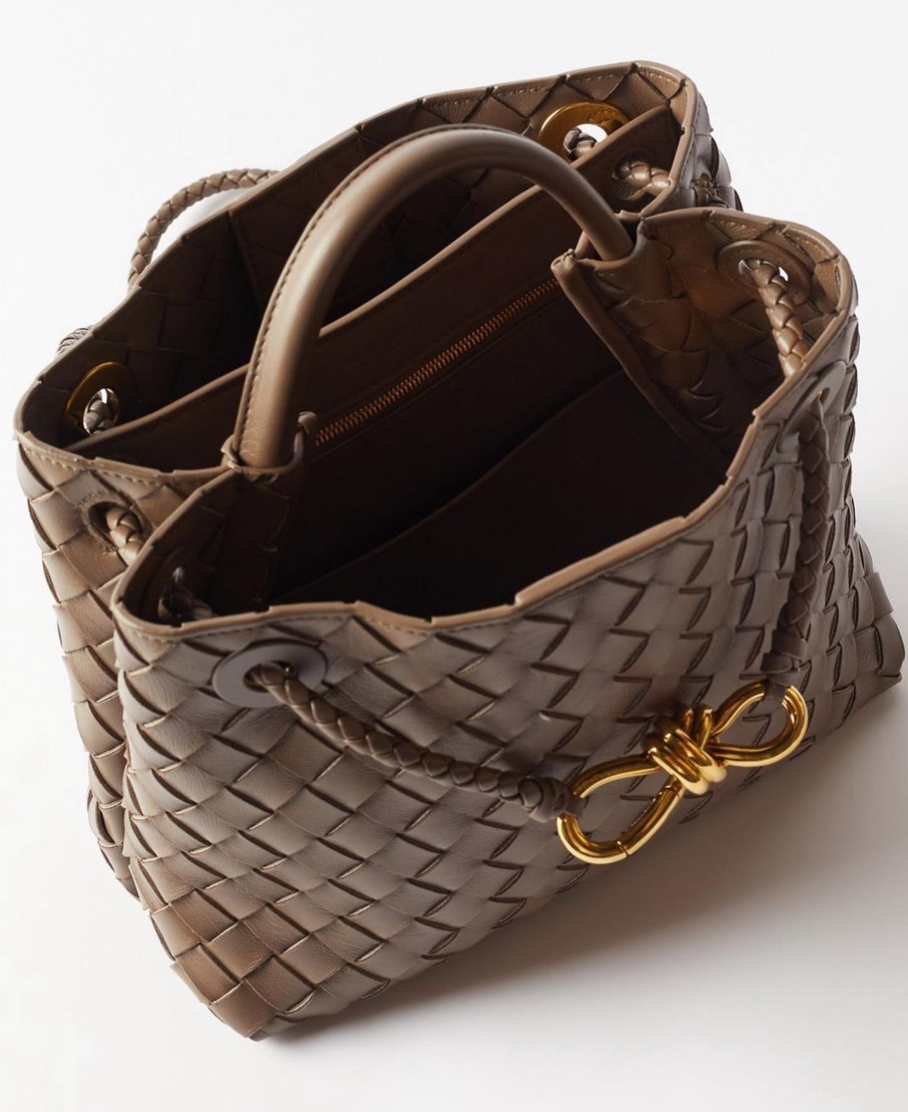 McKenzie Handwoven Bow Bag