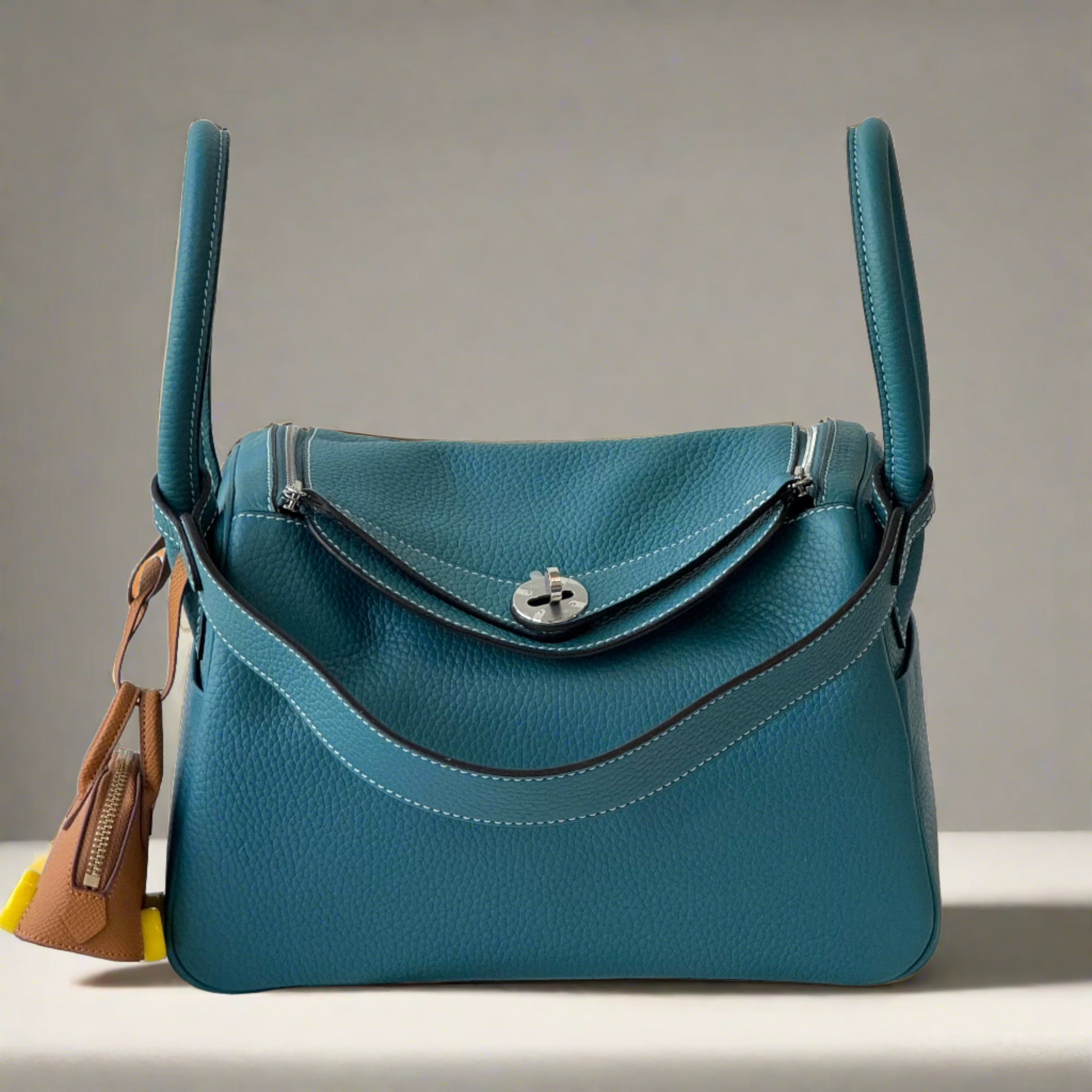 Madison Premium Leather Tote Medium