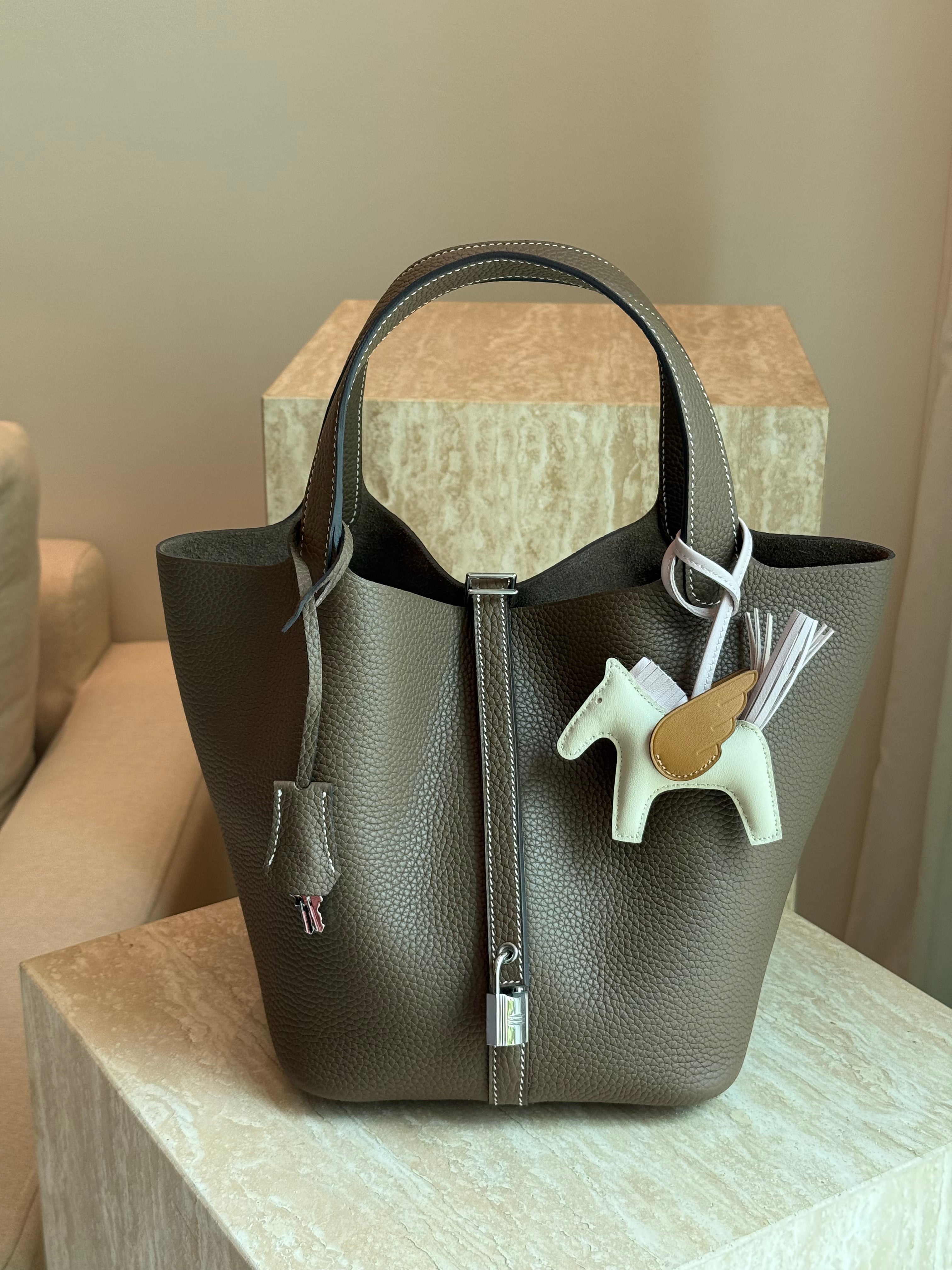 Elisabetta Slouch Bag Premium Leather