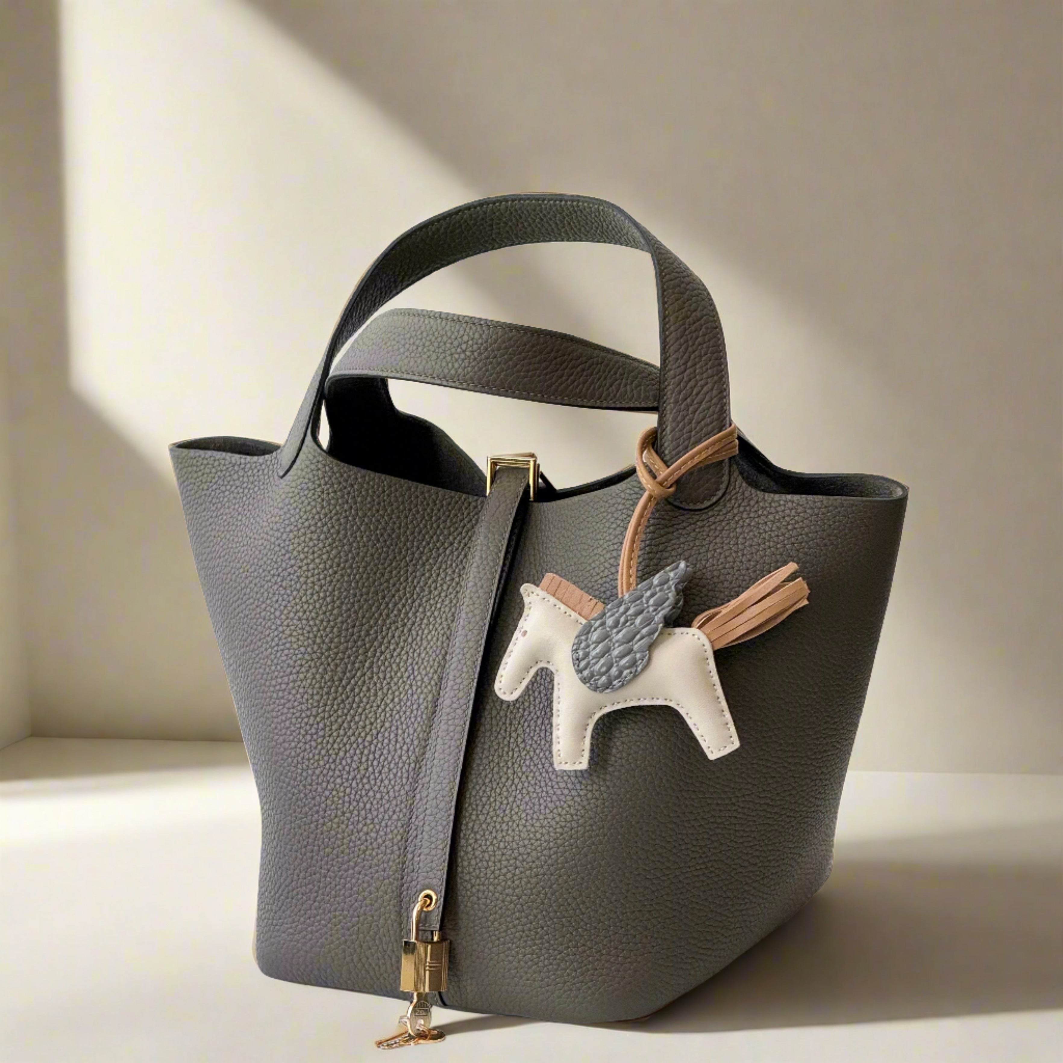 Elisabetta Slouch Bag Handstitched 18/22cm