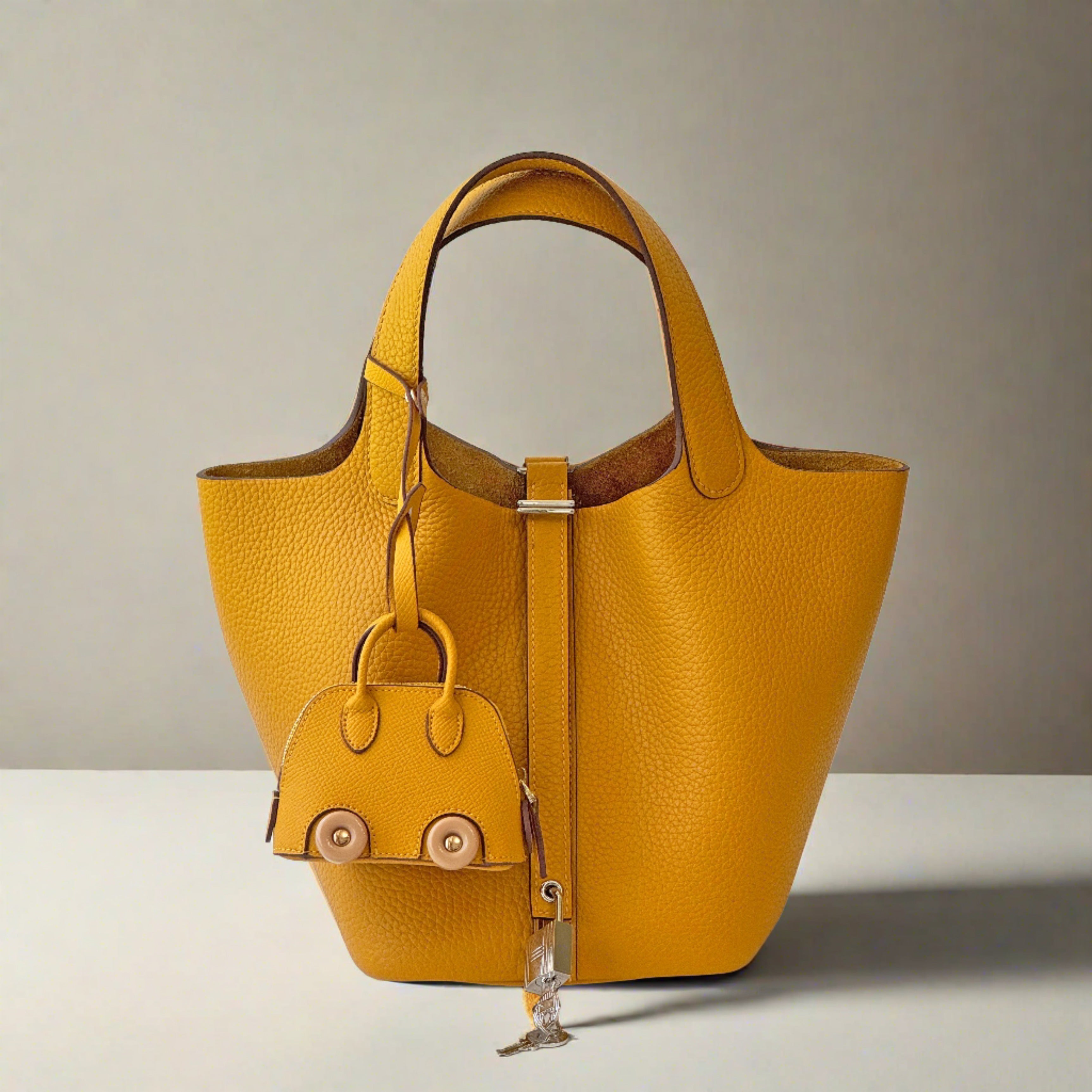 Elisabetta Slouch Bag Handstitched 18/22cm