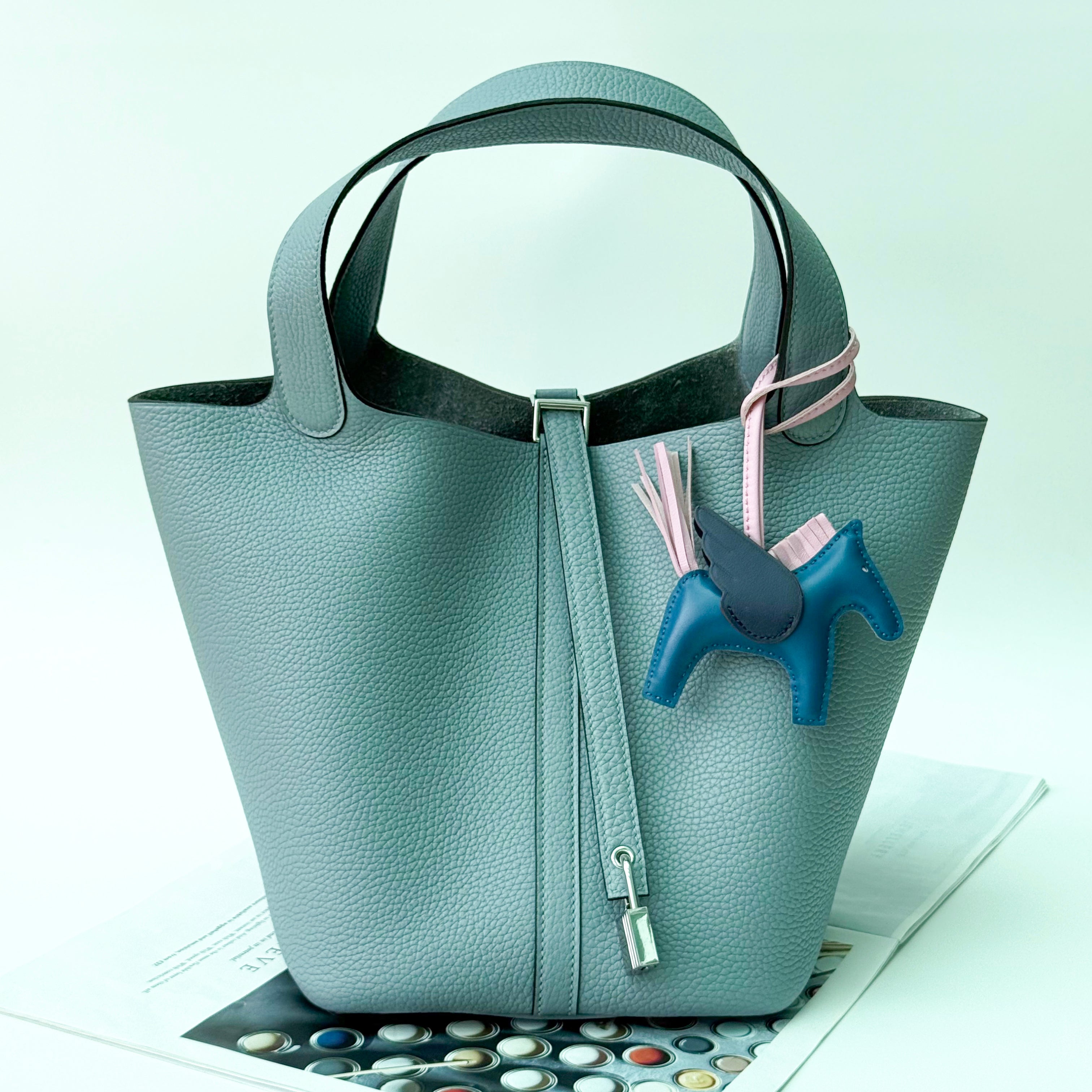 Elisabetta Slouch Bag Handstitched 18/22cm