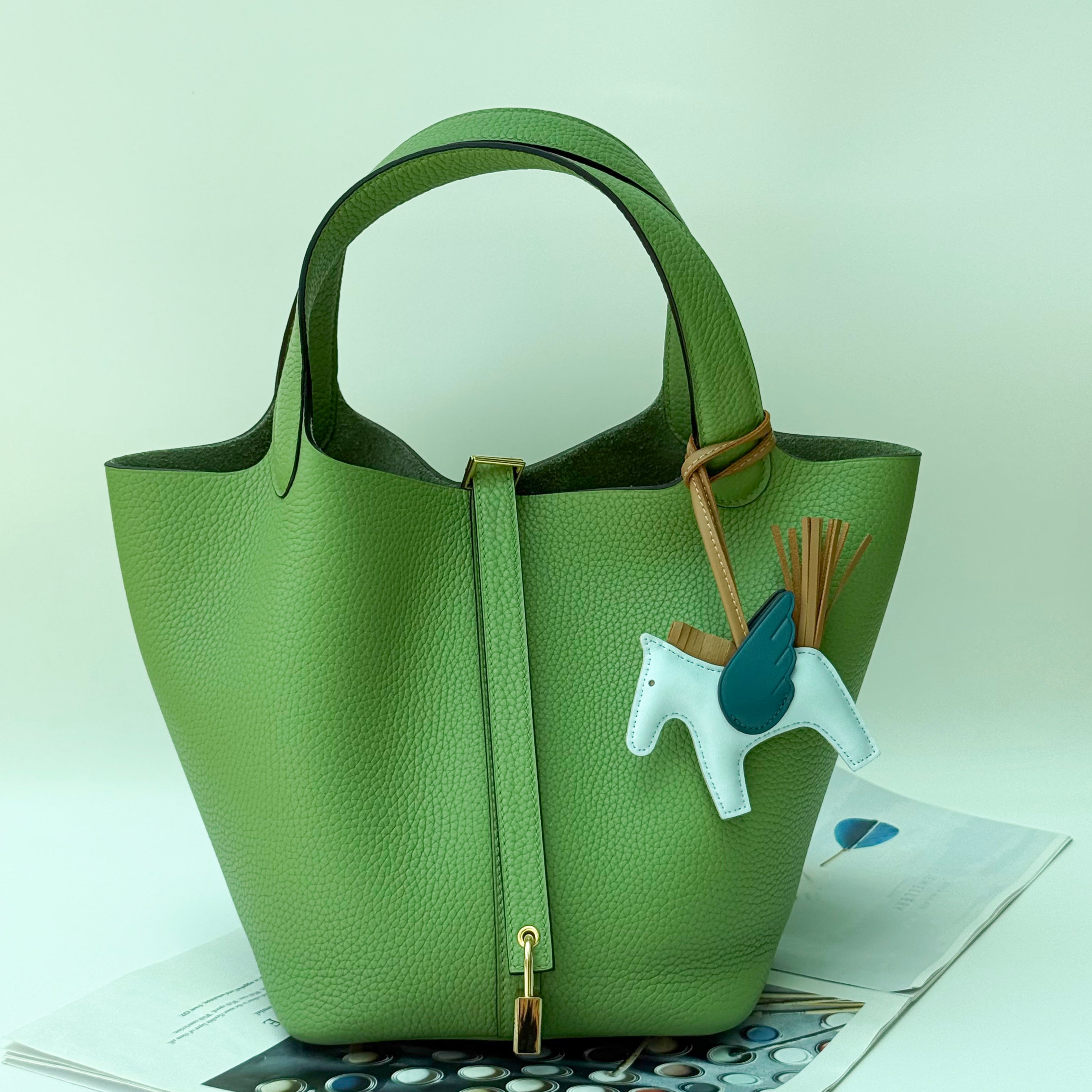 Elisabetta Slouch Bag Handstitched 18/22cm