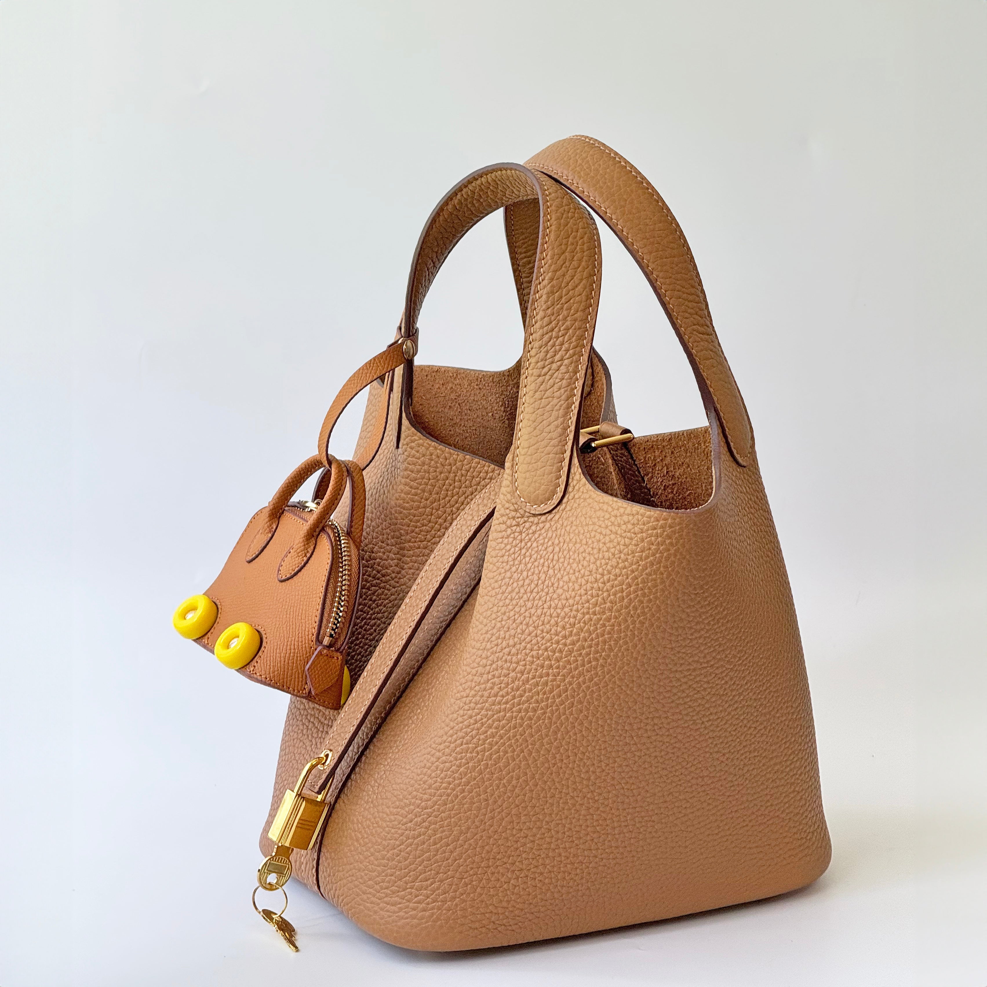 Elisabetta Slouch Bag Handstitched 18/22cm