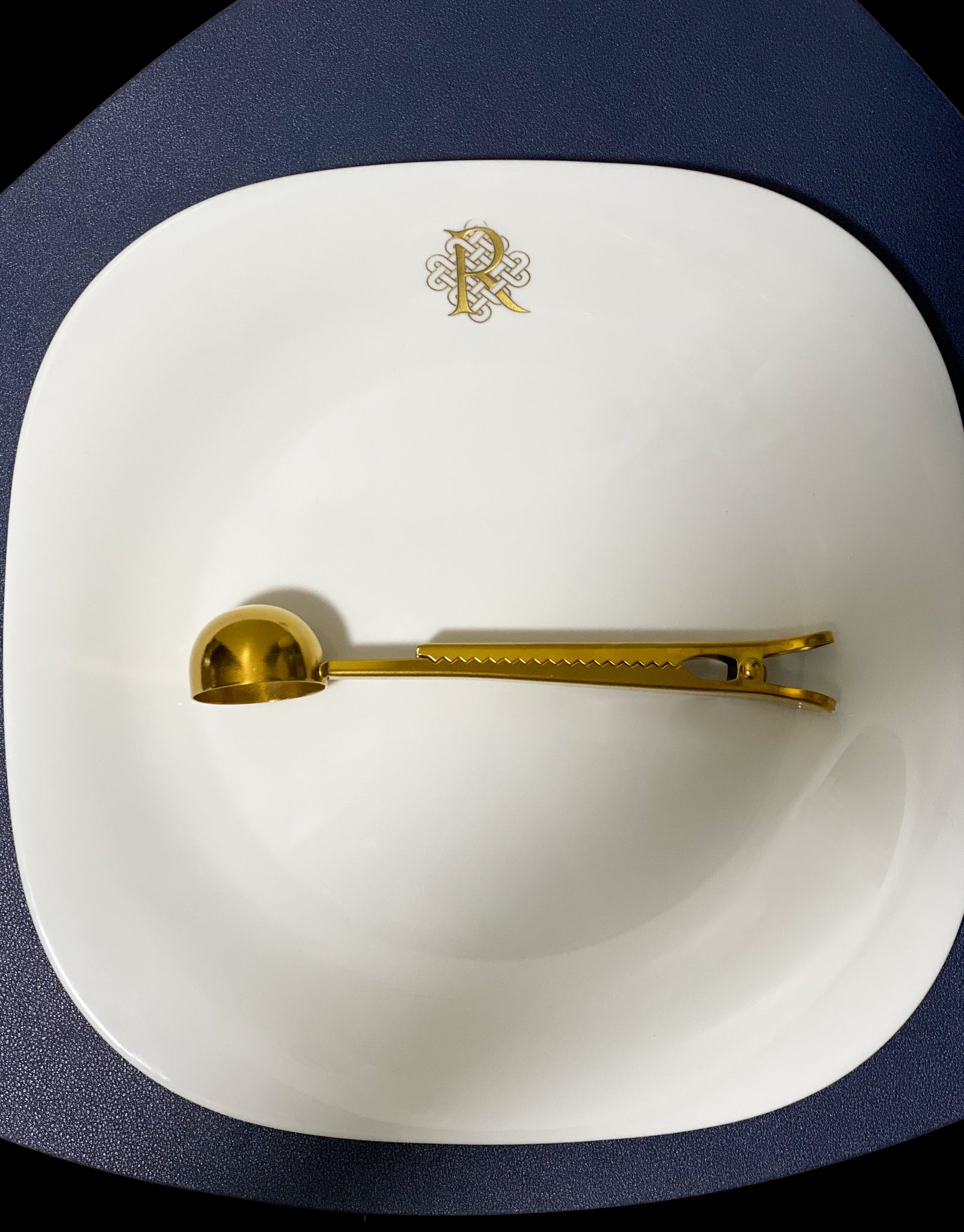 4pc Etched Carine Dinner Plate