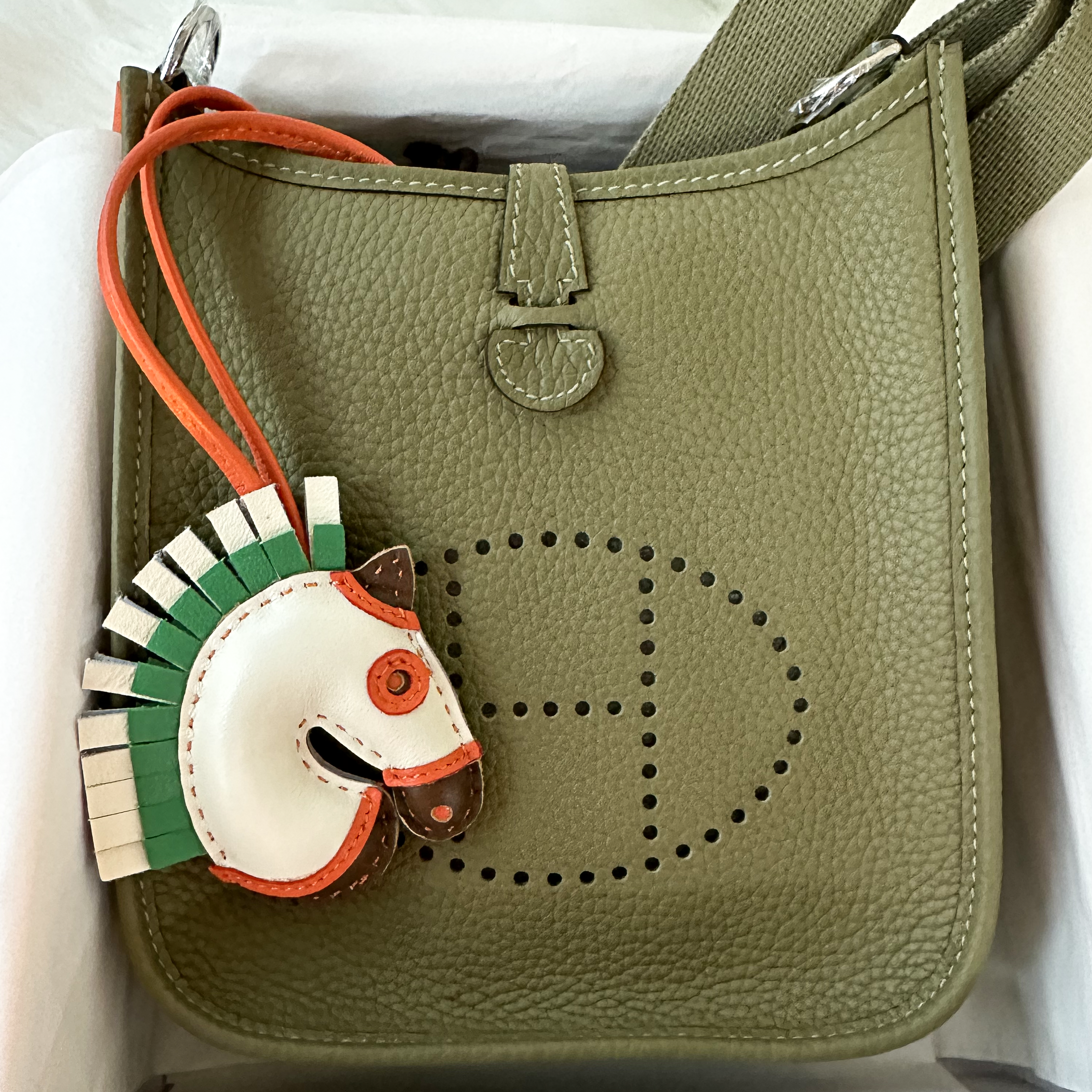 Margaux TPM/PM/GM Shoulder Bag