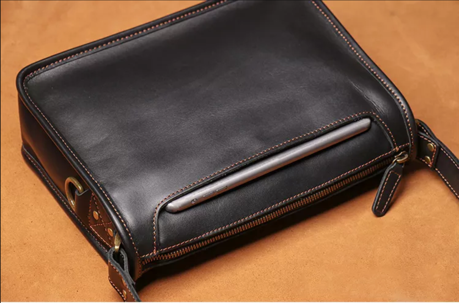 Matthew Messenger Bag