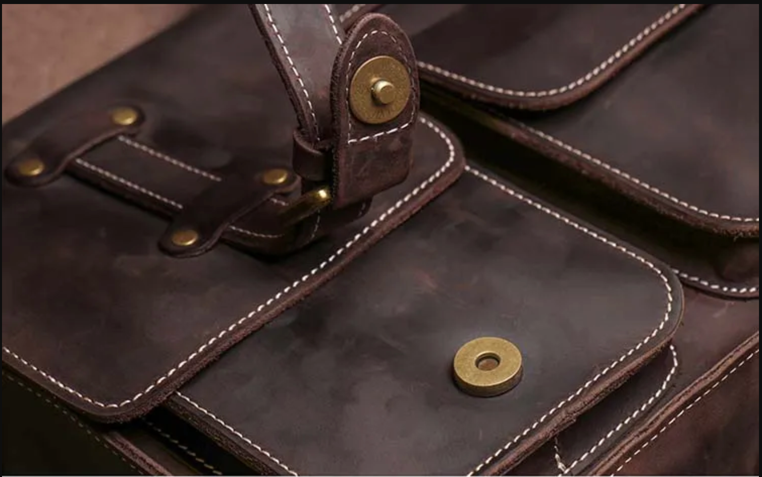 Graham Messenger Bag