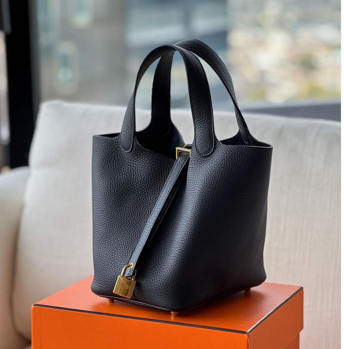 Elisabetta Slouch Bag Handstitched 18/22cm