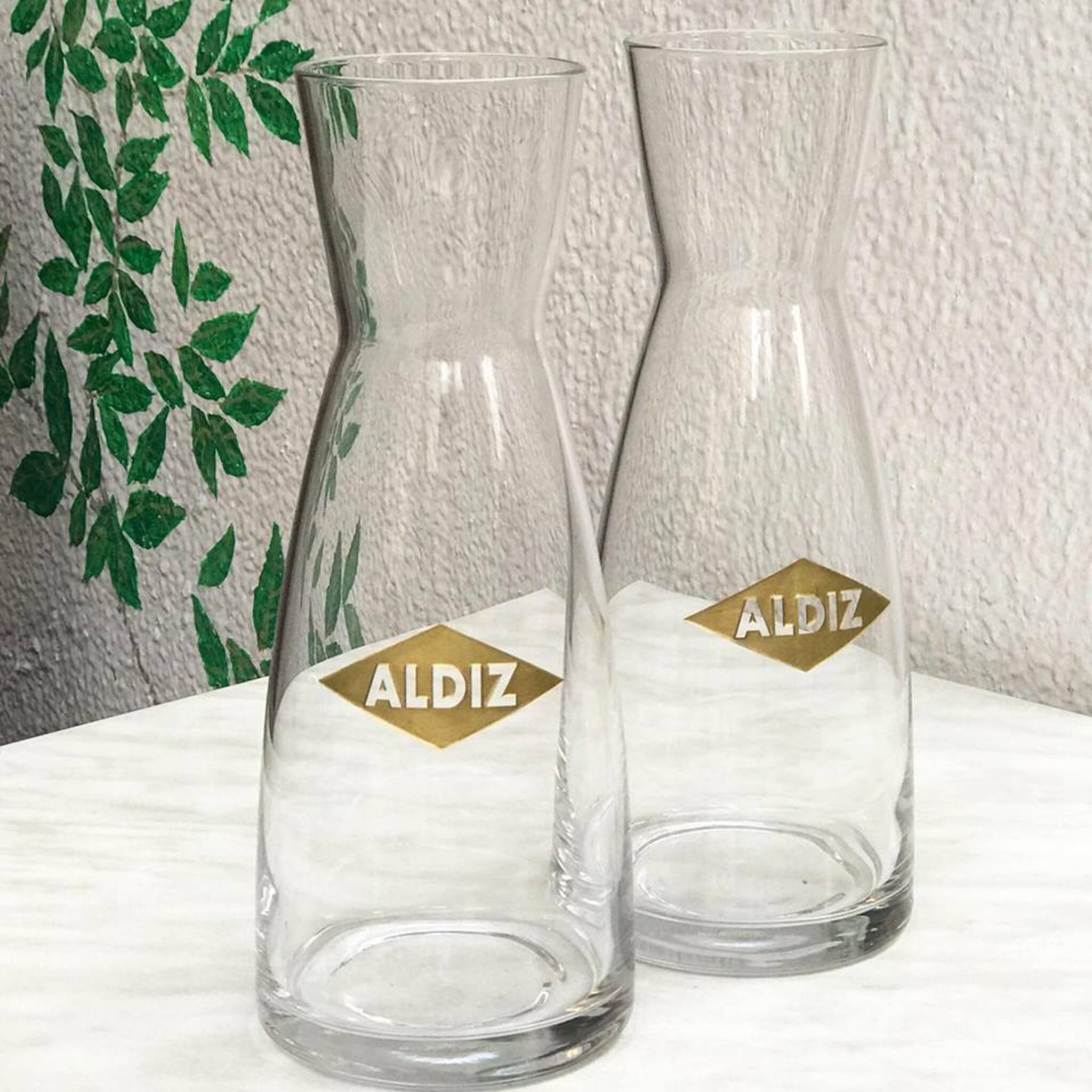 Carafe with Leather-Lined Flip Top Lid Box