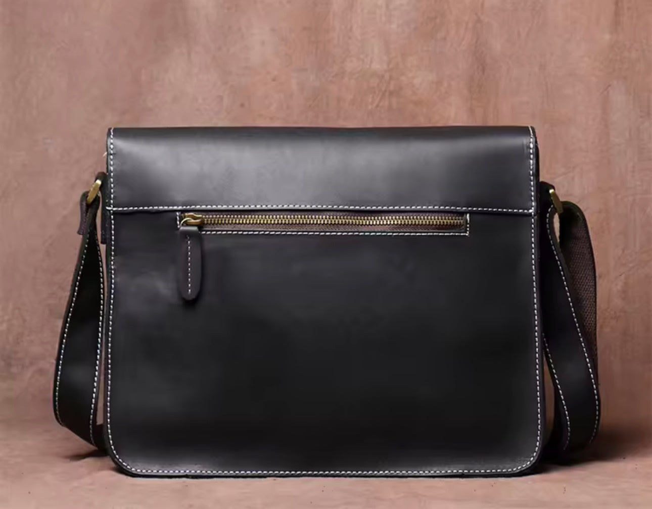 Graham Messenger Bag