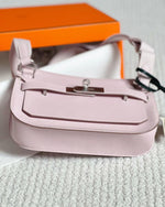 Essential Crossbody Mini