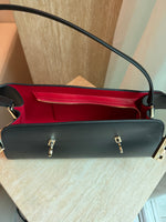 Hug Shoulder Bag Petite