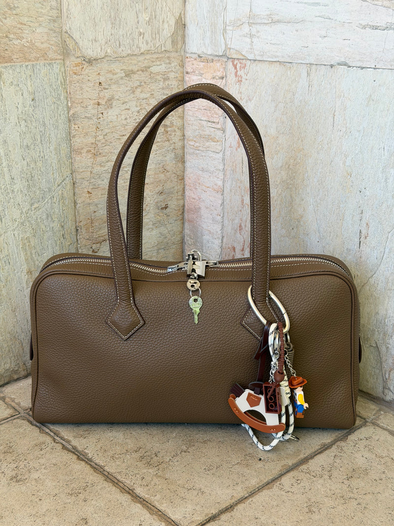 Victoria Slim Tote