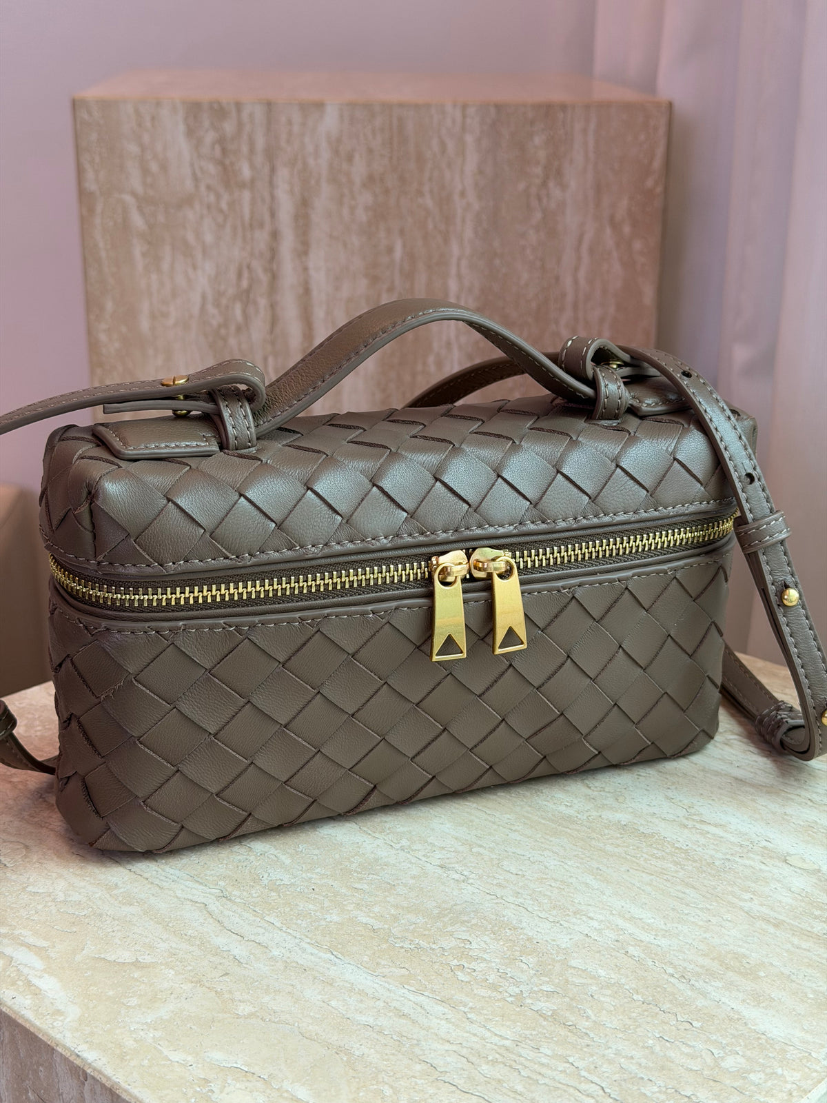 Mckenzie Vanity Case