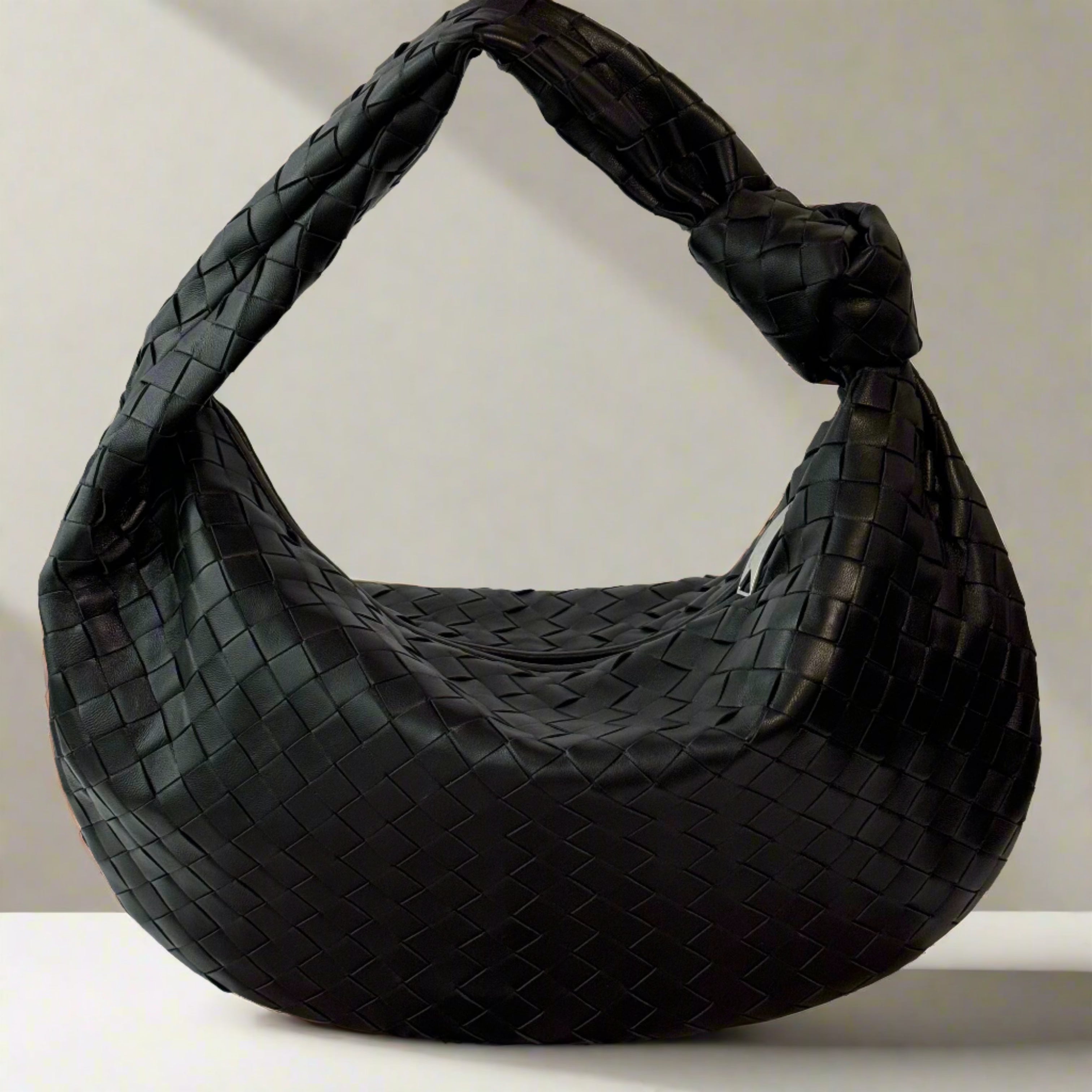 Small Knot Bag with Logo