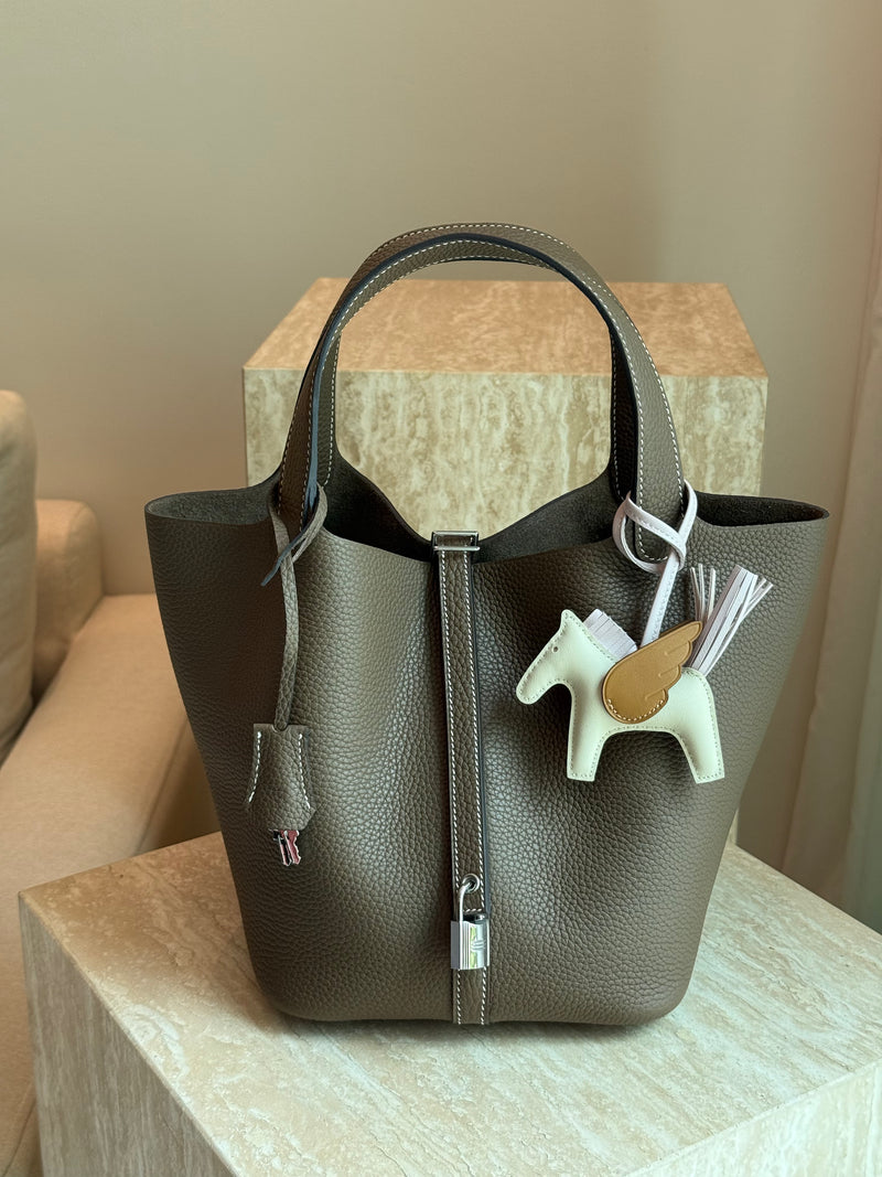 Elisabetta Slouch Bag Premium Leather