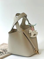 Elisabetta Slouch Bag Handstitched 18/22cm