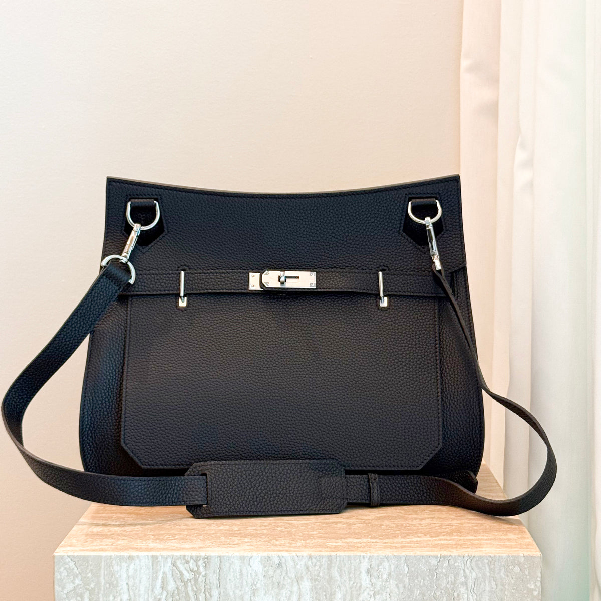 Essential Crossbody Bag