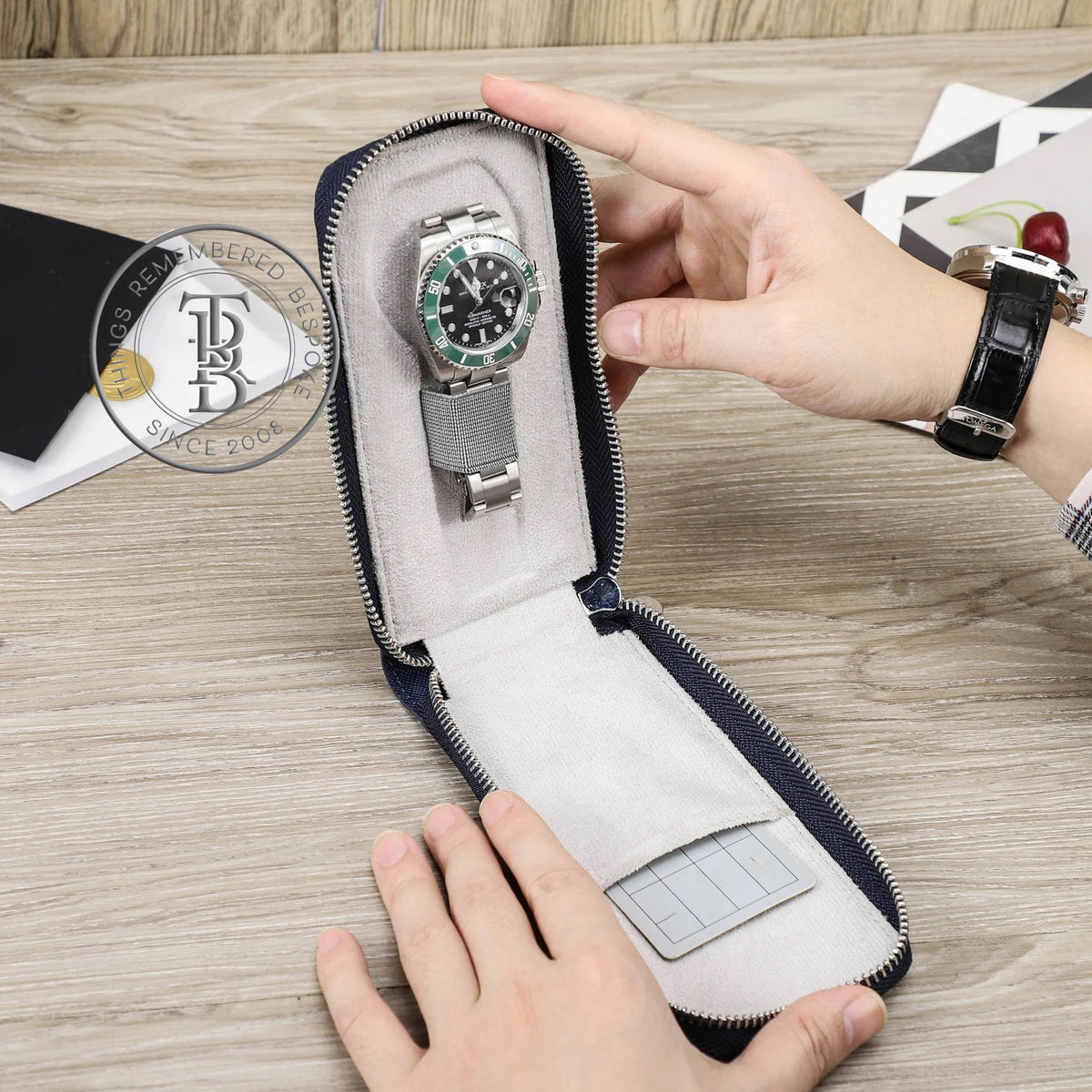 Single Watch Roll Holder