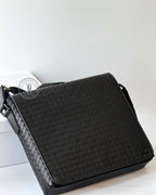 Mckenzie Messenger Bag
