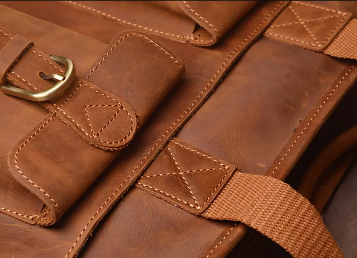 Seve Messenger Bag